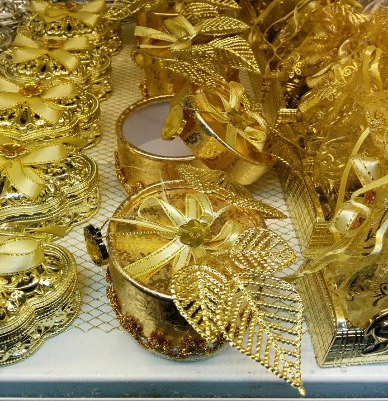 אריזה קרטון זהב  לסוכריות דרג'ה