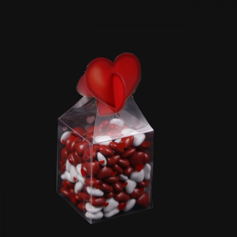 קופסה  שקופה מרובעת  עם סגר לב אדום
