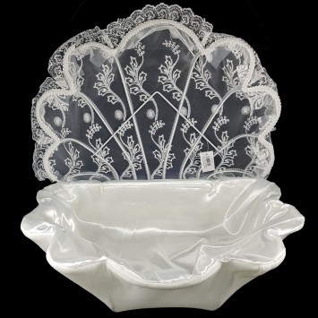 סלסלה   צדף גדולה לבנה